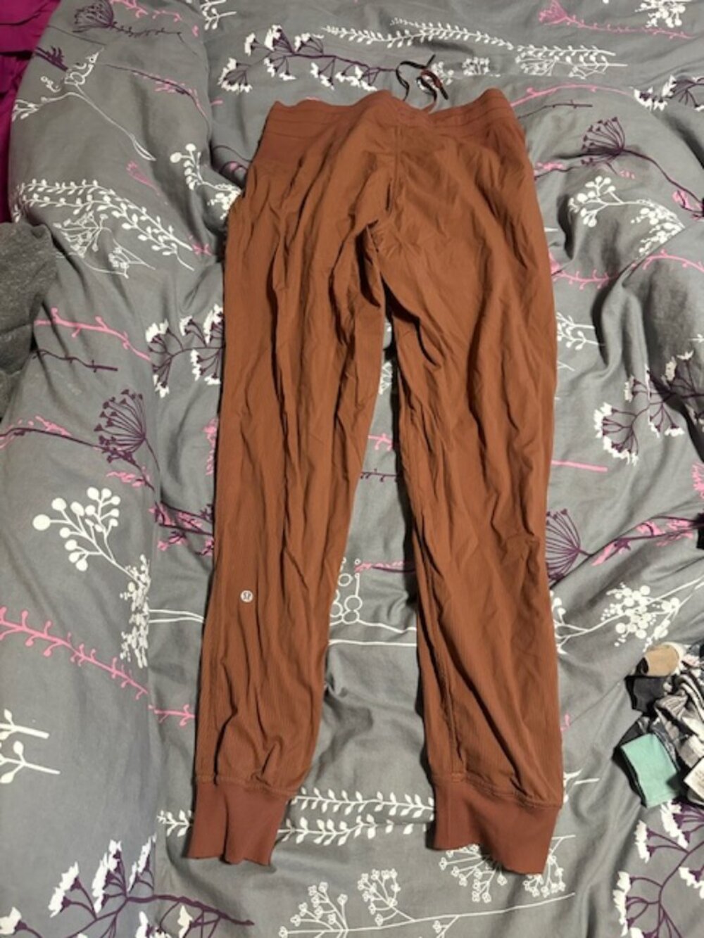 Lululemon Caramel brown studio joggers size 8